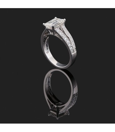 Bague solitaire or et diamants