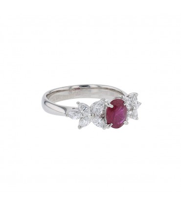 Bague platine, rubis et diamants