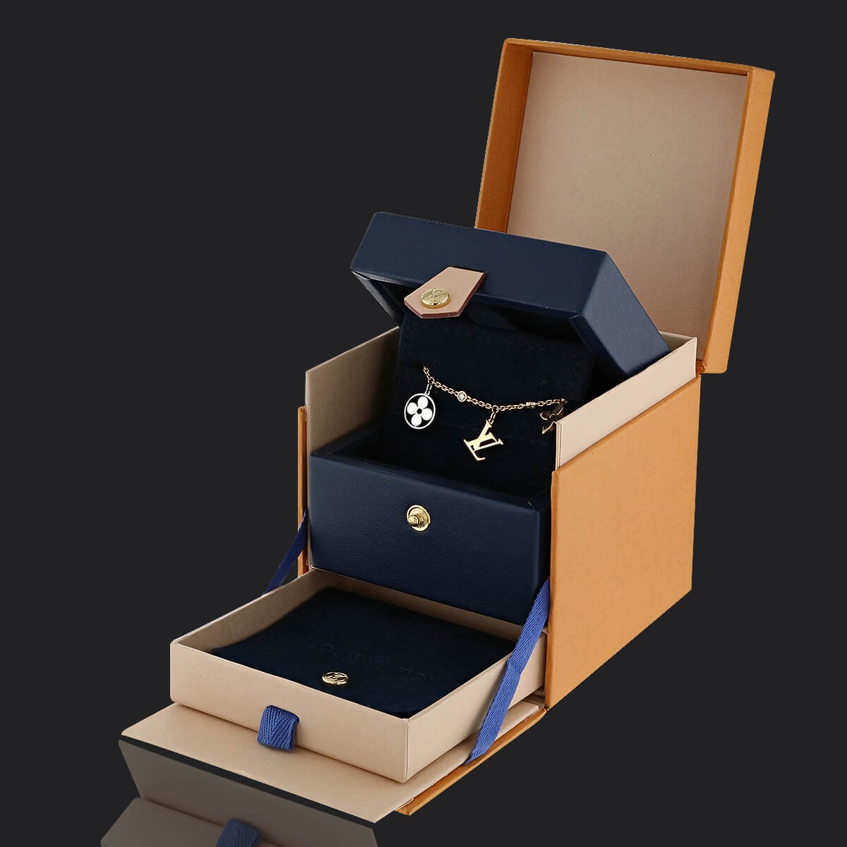 Shop Louis Vuitton Idylle blossom lv bracelet, yellow gold and diamond  (Q95561, Q95561) by MUTIARA
