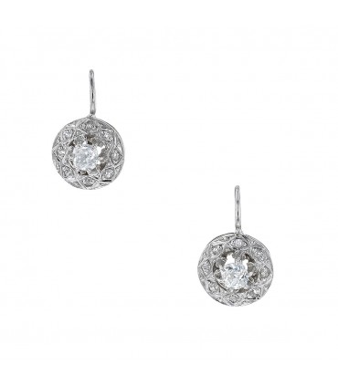 Boucles d’oreilles dormeuses or et diamants