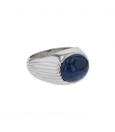 Mouawad sapphire and gold ring