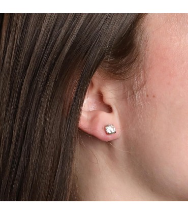 Boucles d’oreilles clous diamants