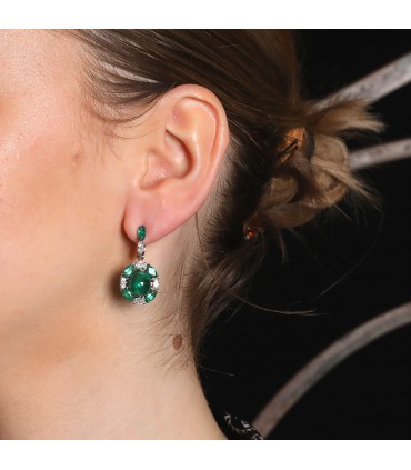 Emeralds, diamonds and gold earrings