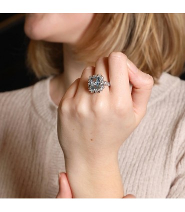 Aquamarine, diamonds and platinum ring