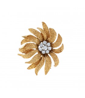 Van Cleef & Arpels diamonds and gold brooch