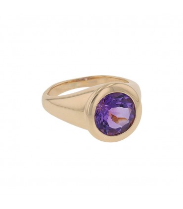 Amethyst and gold ring