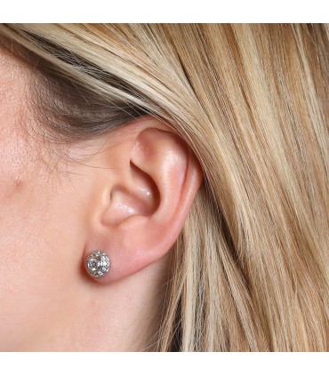 Diamonds and gold earrings