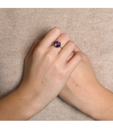 Mauboussin Arc-en-ciel D’amour amethyst and gold ring