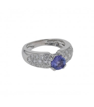 Diamonds, tanzanite and gold ring