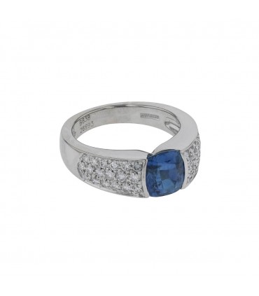 Boucheron sapphire, diamonds and gold ring