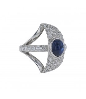 Sapphire, diamonds and platinum ring