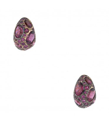 Pomellato Tabou garnets and gold earrings