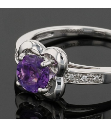 Mauboussin Désirez L’Amour diamonds, amethyst and gold ring