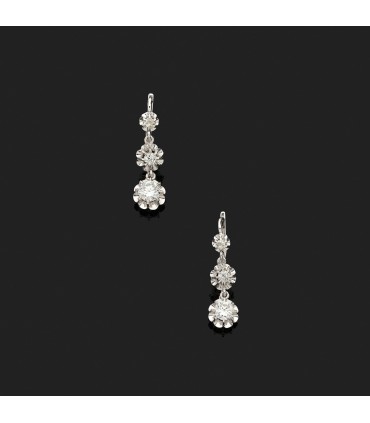 Boucles d’oreilles or, platine et diamants