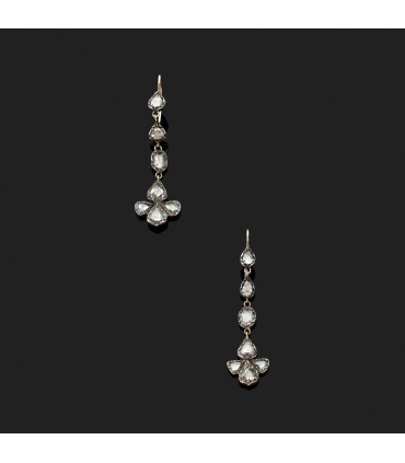 Boucles d’oreilles or, argent et diamants